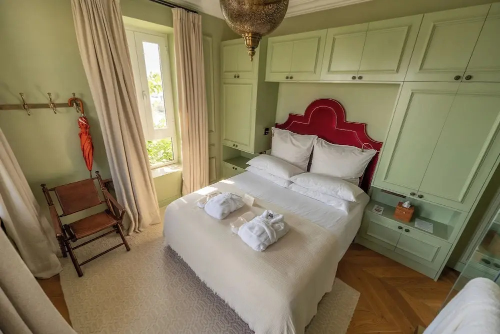 Premium room