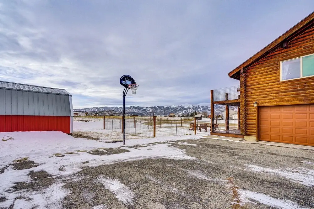 10 Mi to Deer Valley: Mtn-view Gem w/ Game Room