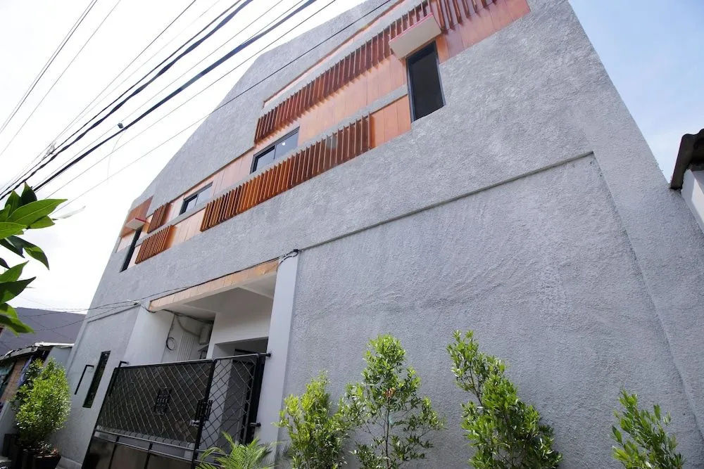 Kamar Keluarga Haji Peeng Syariah