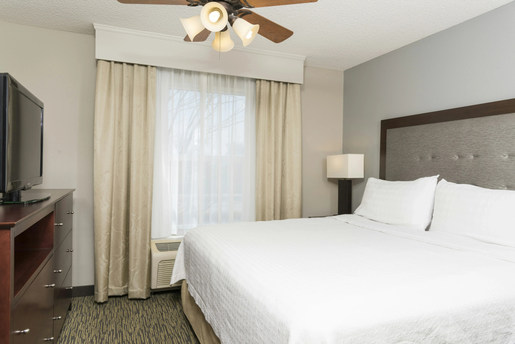 Homewood Suites by Hilton Bloomington - Général