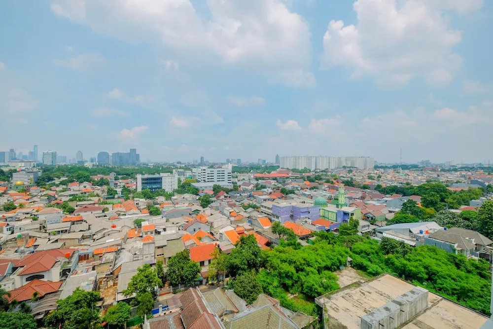 Vintage Studio Apartment at Nifarro Park
