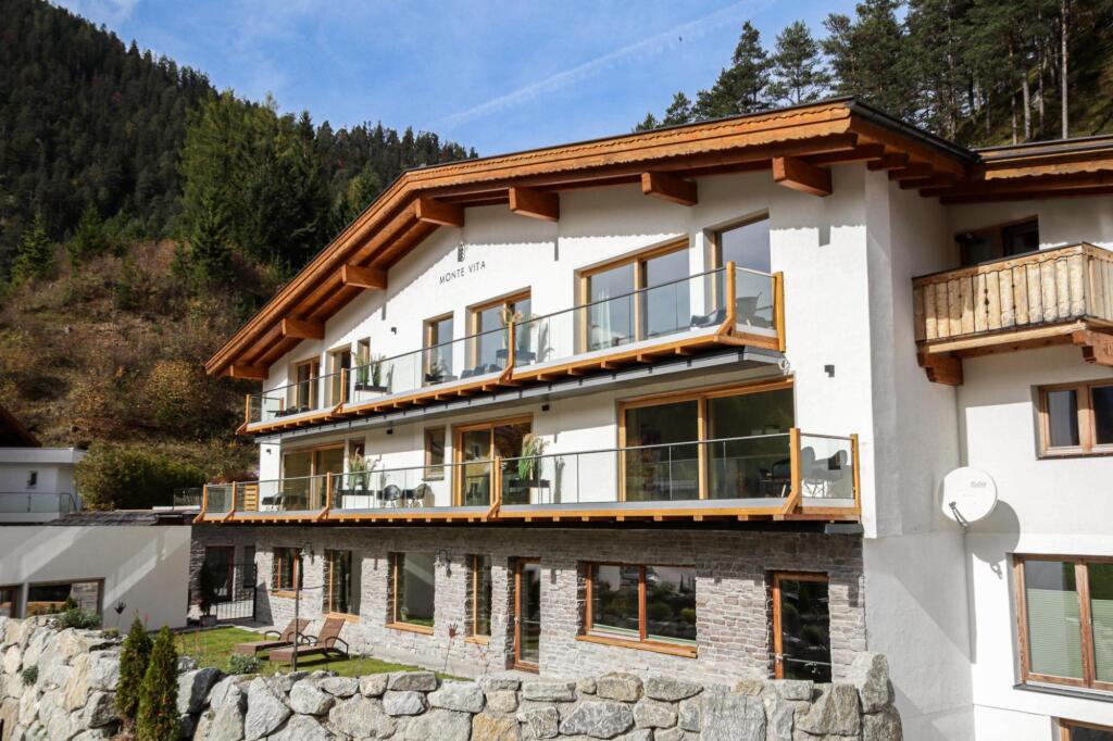Hotel Family Alm Tirol