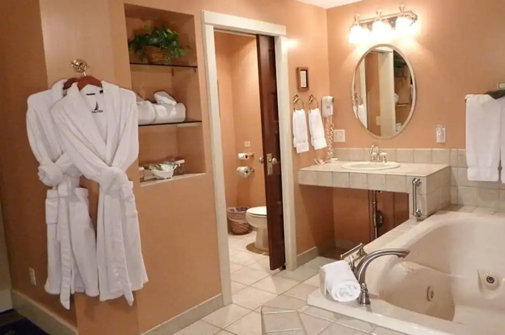 豪華花園景雙人房，配有雙人床