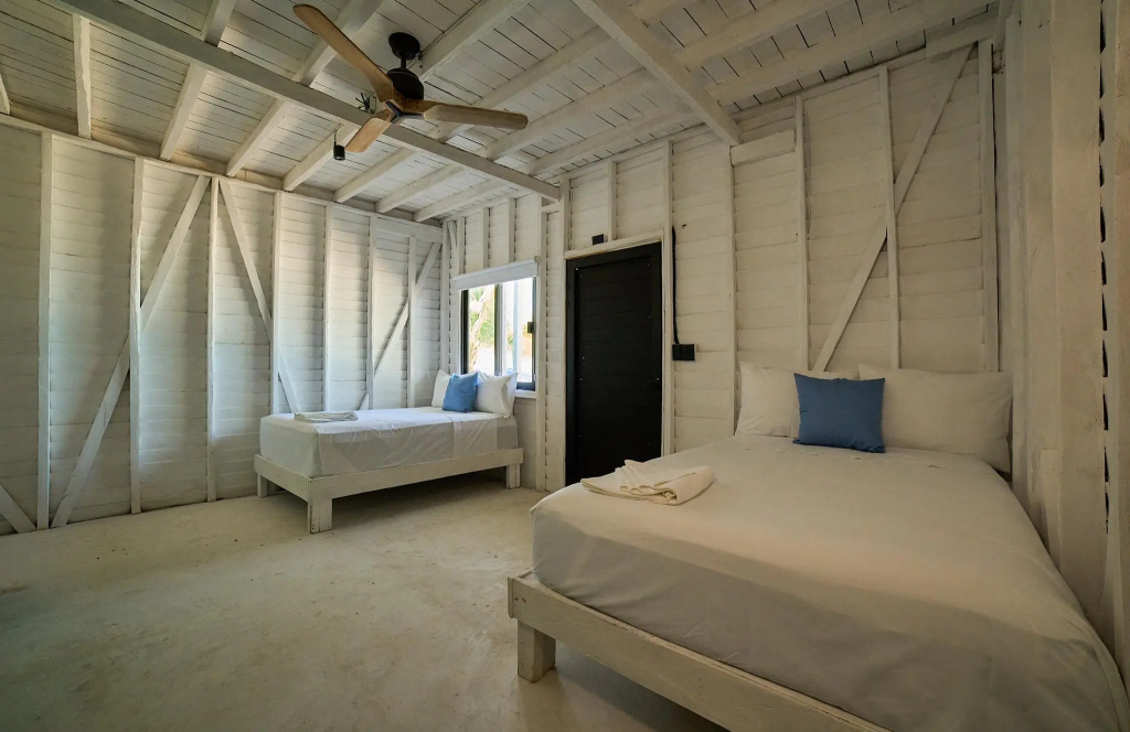 El Faro Beach Front by ÓOL Hotels — 3