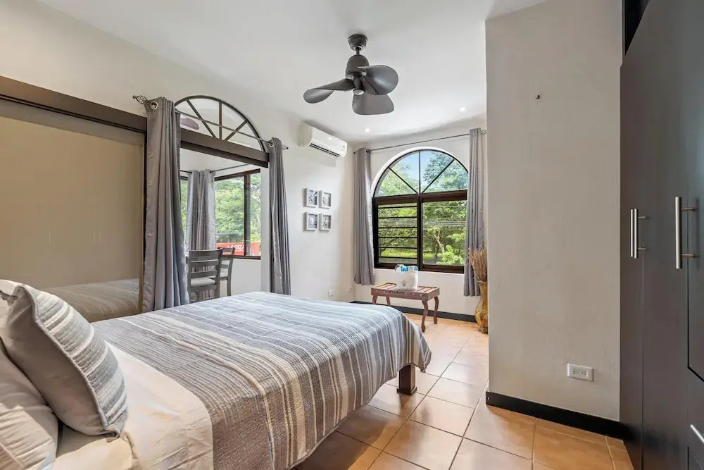 Relaxing 2 BR  Beach & Pool  Condo Unit2 - фото 5