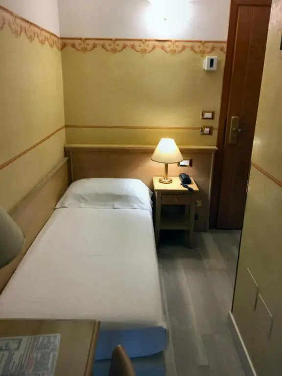 Economy room