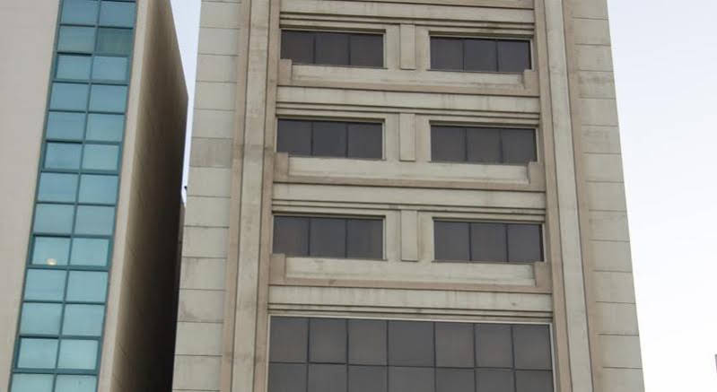Rayan Hotel Corniche