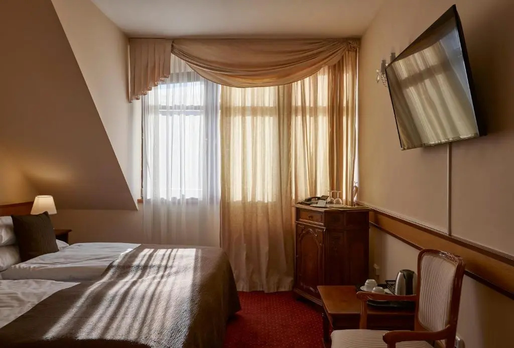 Standard Double room (full double bed)