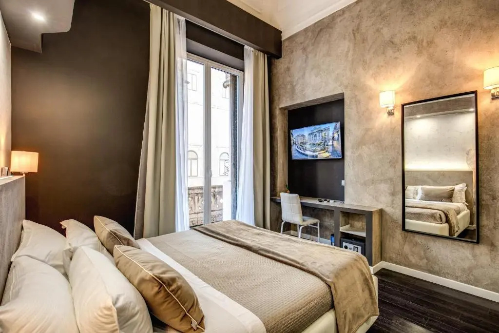 Luxury Double room with balcony (full double bed)