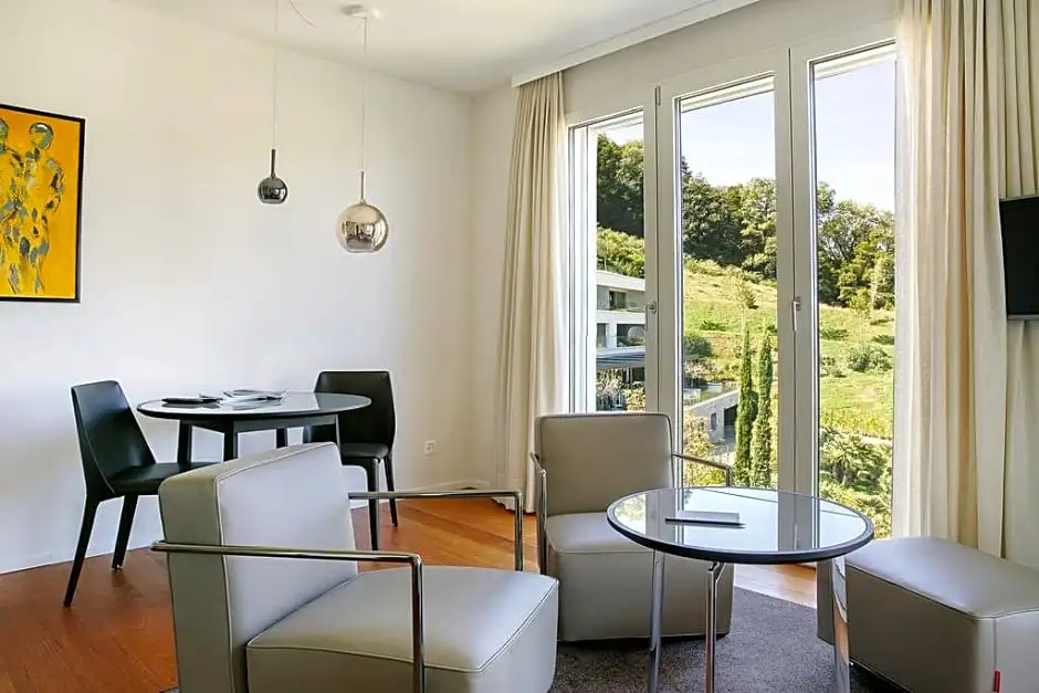 Studio with garden view