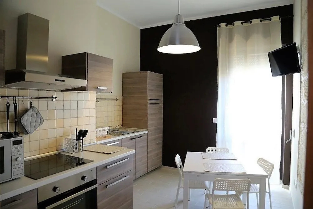 2 Bedrooms Cottage