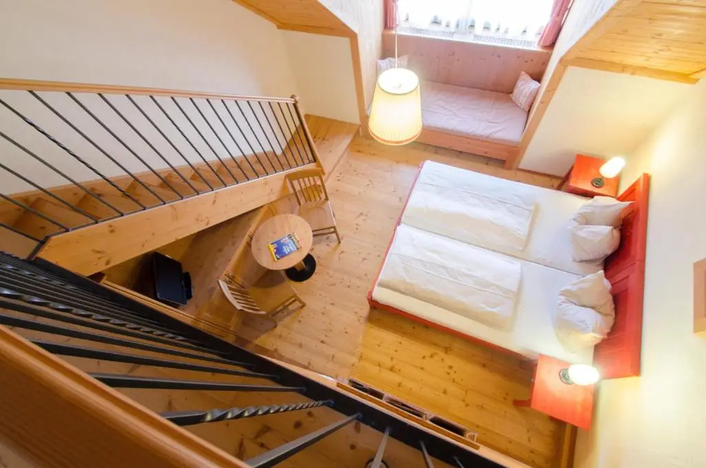 Comfort room