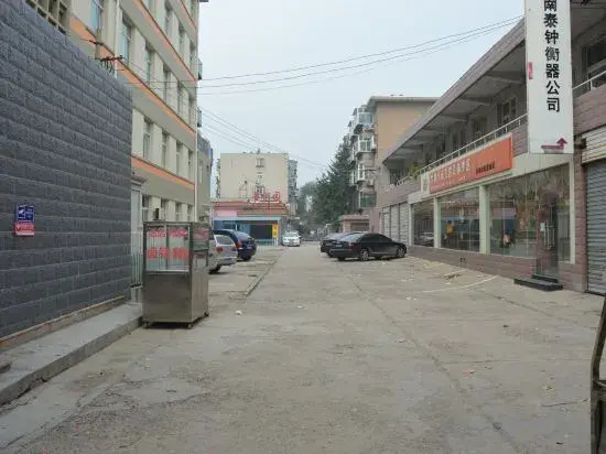 Grace Inn (four seasons garden store of Jinan heroic mountain police officer hospital)