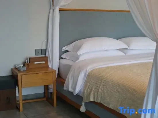 Standard Double room with sea view (full double bed)