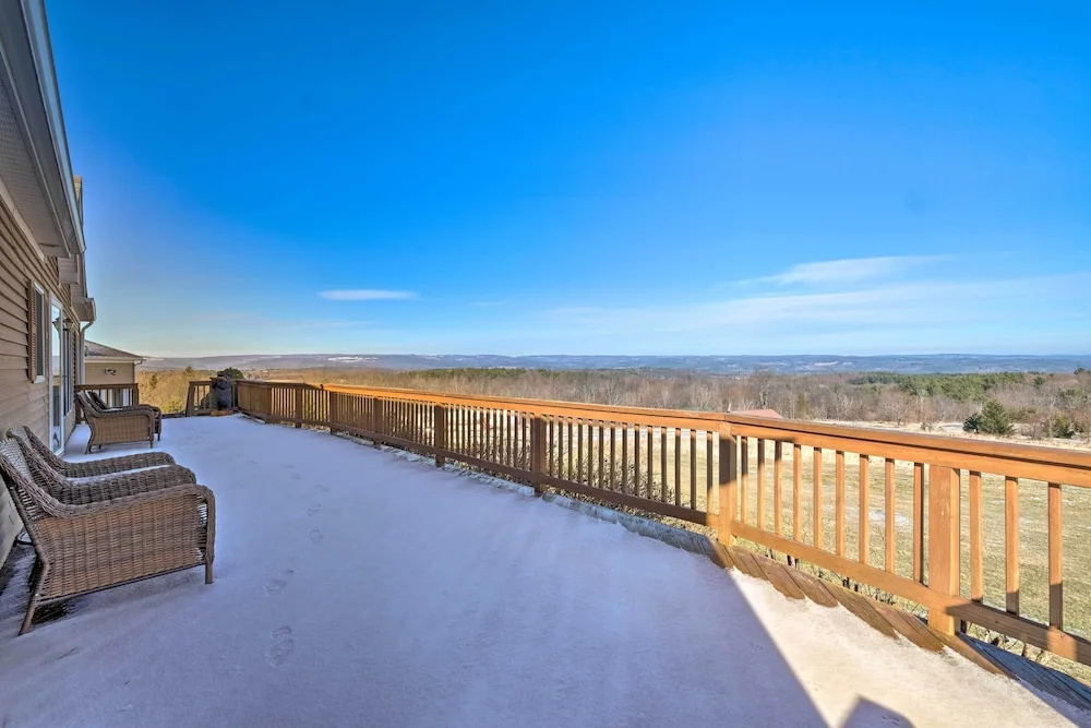 Catskills Mtn Retreat w/ Panoramic View & Fire Pit