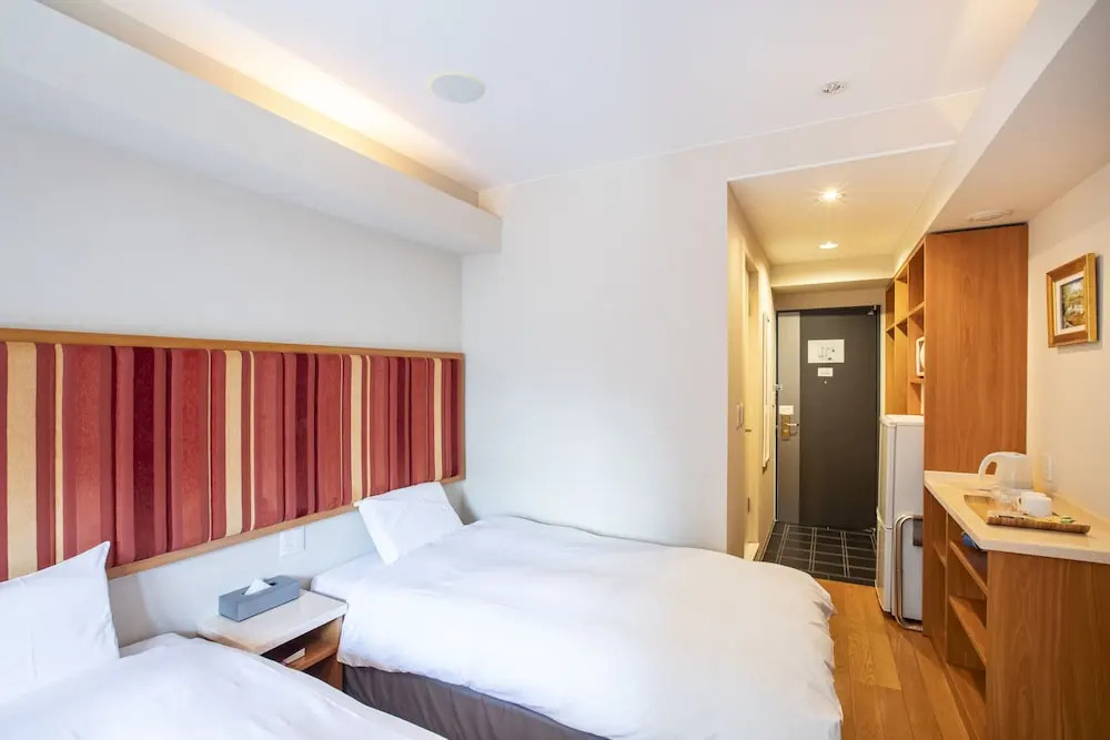 單人房，單人床