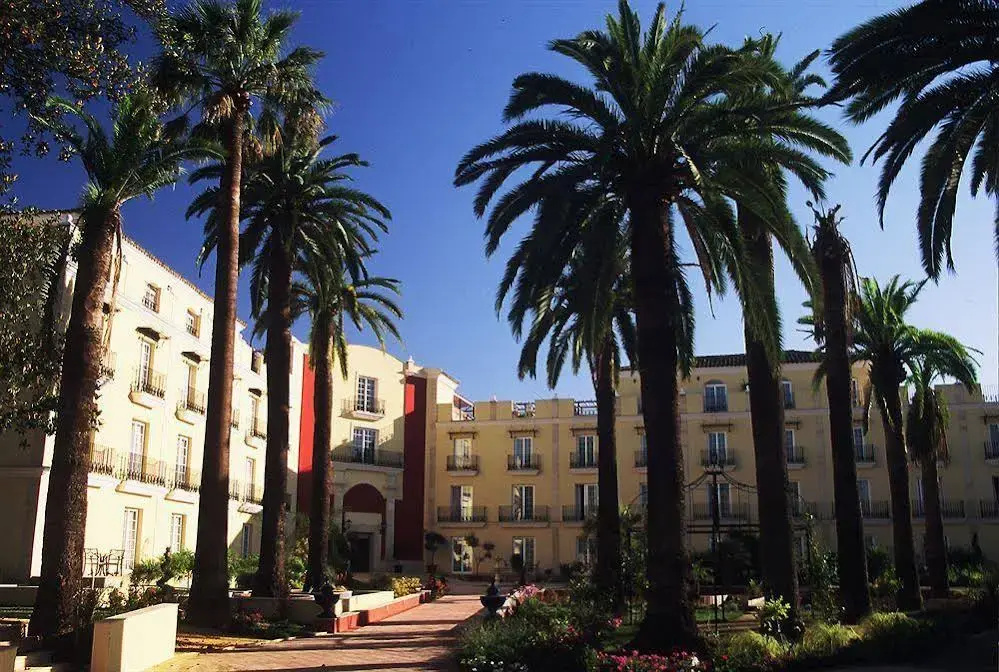 Prestige Palmera Plaza