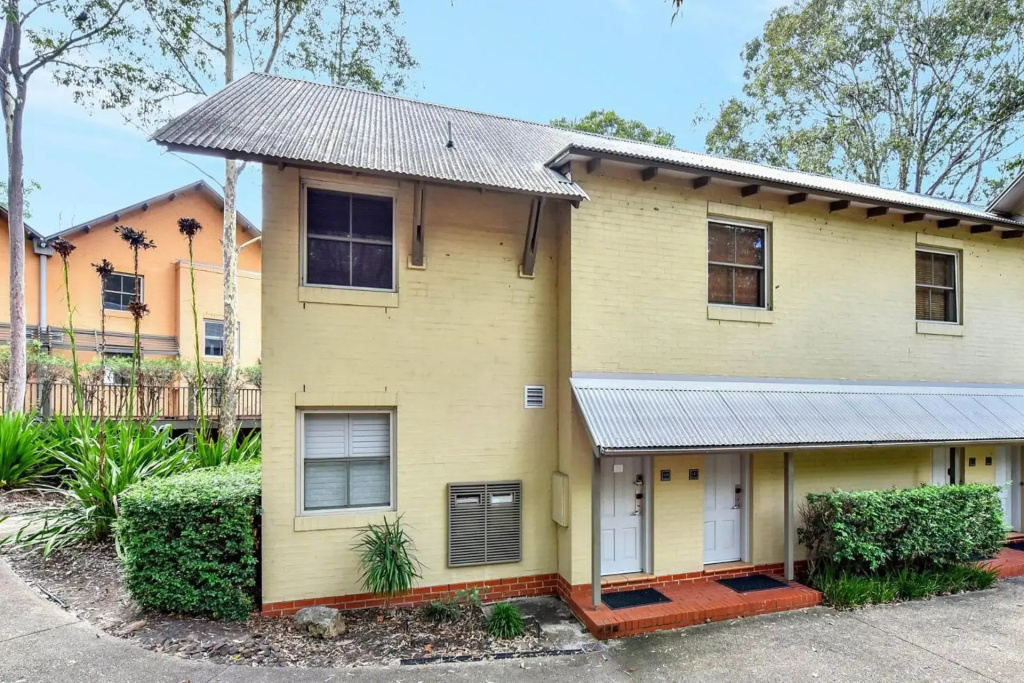 Villa Spa Executive 1br Burgundy Resort Condo located within Cypress Lakes Resort (nothing is more central)