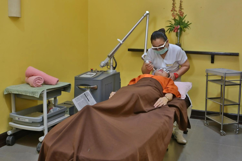 Crown Regency Hotel and Towers - фото 30