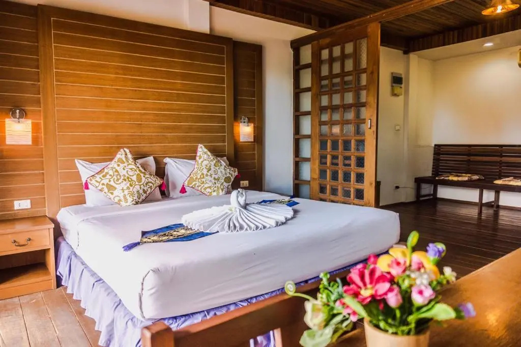 Standard Double room (full double bed)