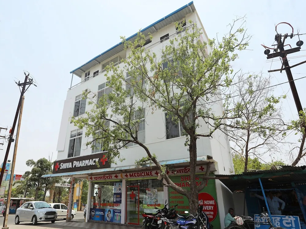 OYO 14578 Green Square