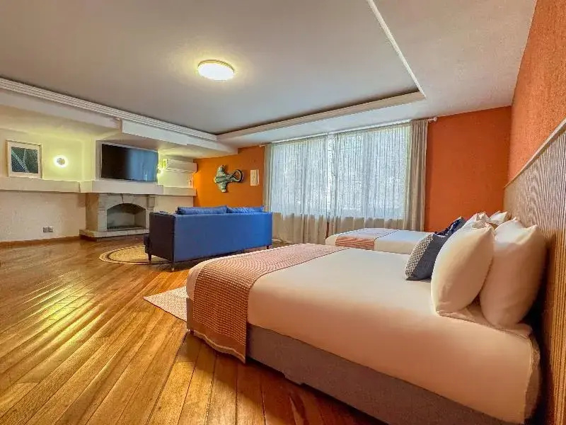 Deluxe Suite