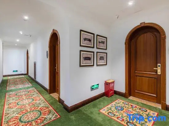 Yue Jiang Lan Hotel