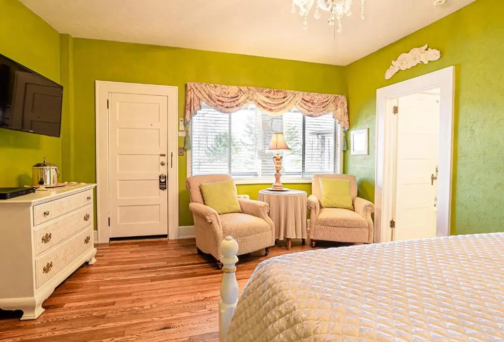 Standard room with balcony