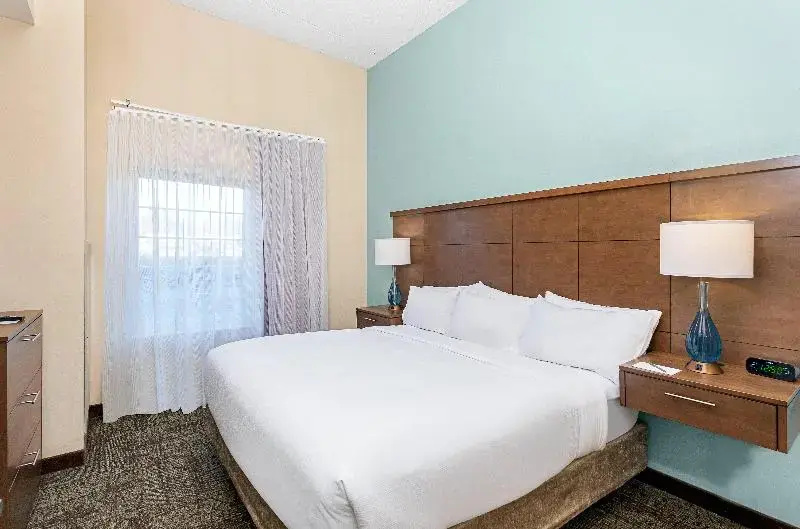Staybridge Suites Oak Ridge by IHG - Chambres