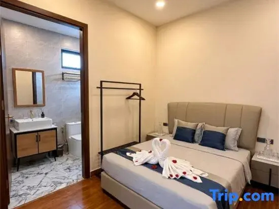 Villa Chantara: Central Pattaya, Walking Street, 7BR, Private Pool, Karaoke & Pool Table