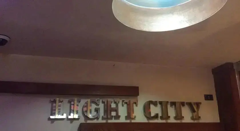Light City Hotel - Général