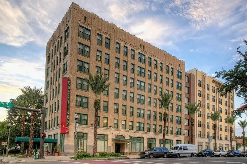 Courtyard by Marriott St. Petersburg Downtown - Chambres