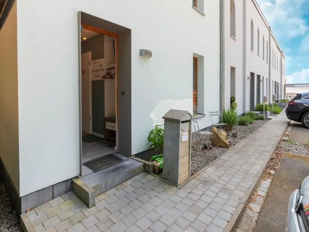 Magnificent Holiday Home for 6 Adults in Xhoffraix