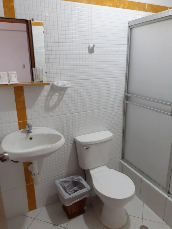 Explorer Deluxe Hotel - Chambres