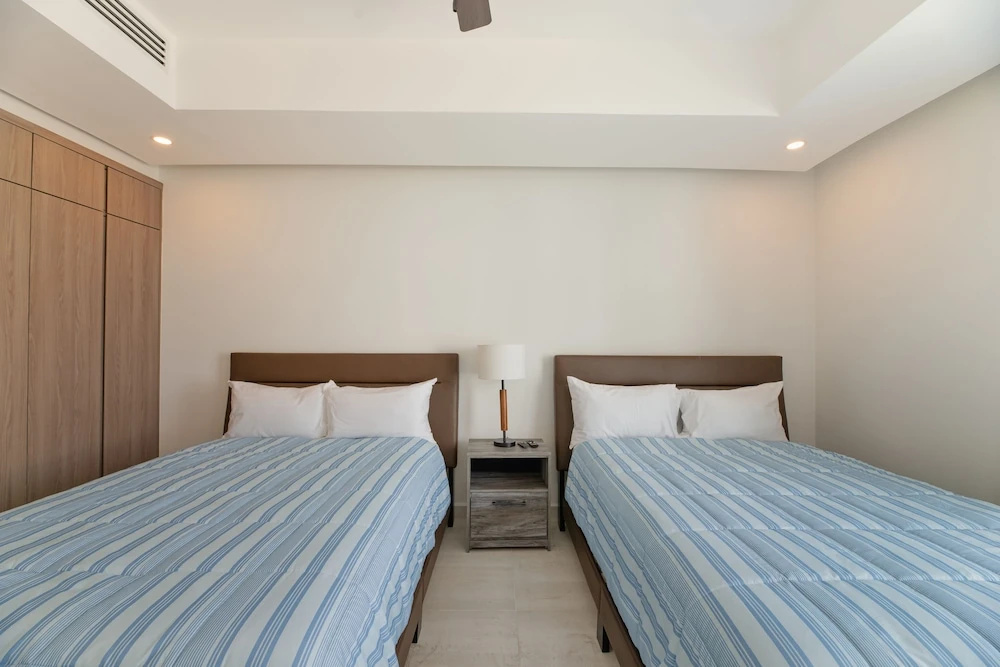 3 Bedrooms Villa with balcony