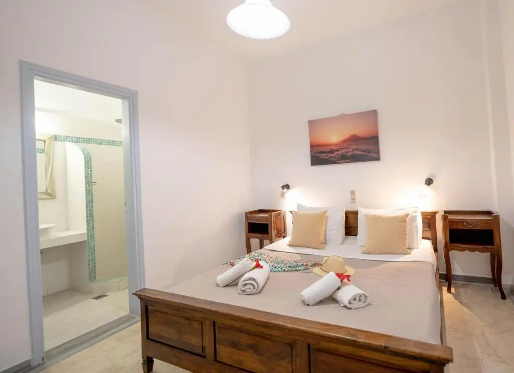 Standard Double room with sea view (full double bed)