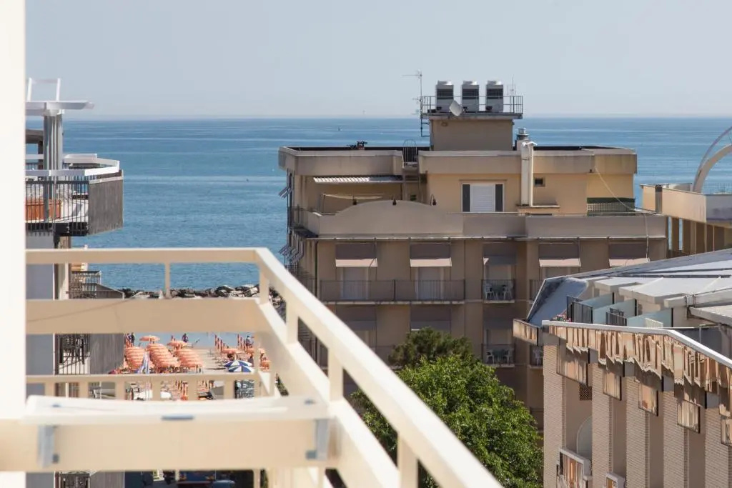 Balcony & Terrace