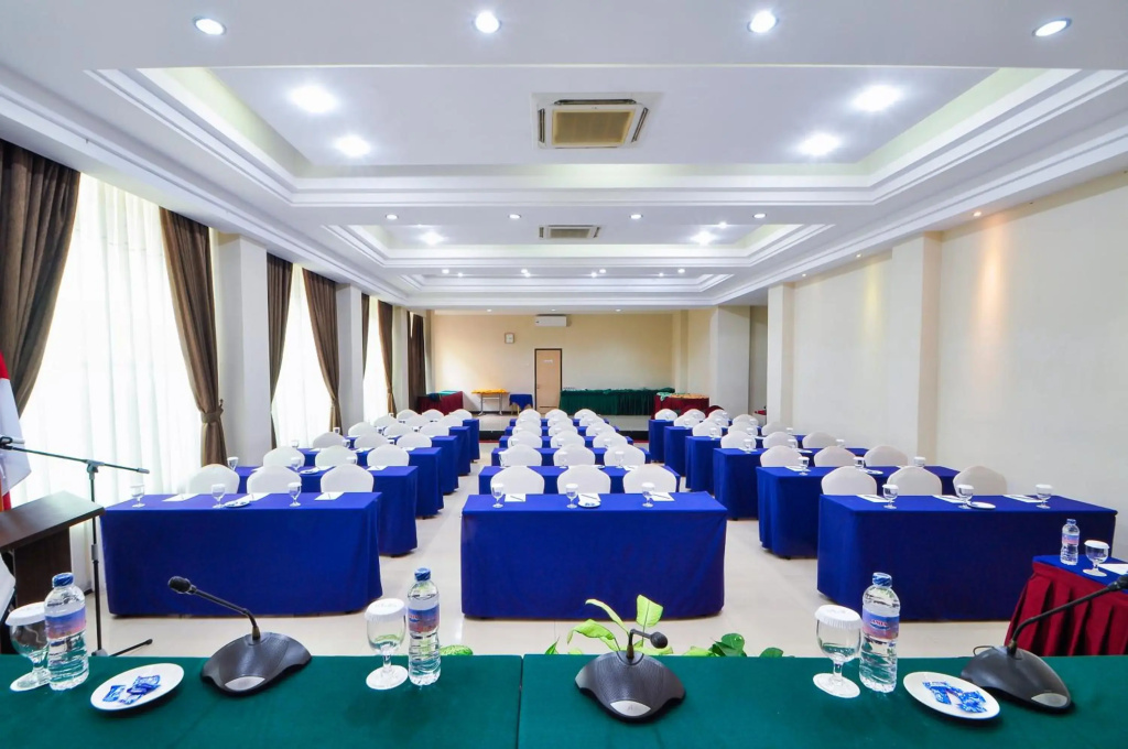 Daima Hotel Padang - фото 15