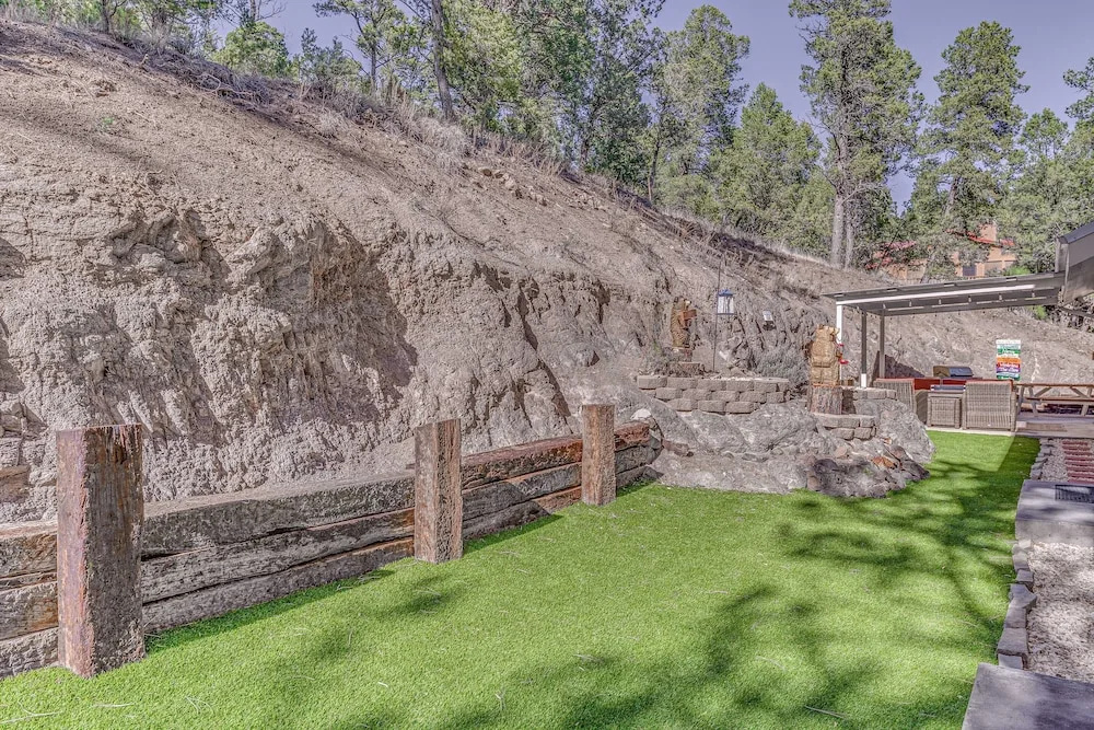 Ruidoso Home w/ Hot Tub & National Forest Access!