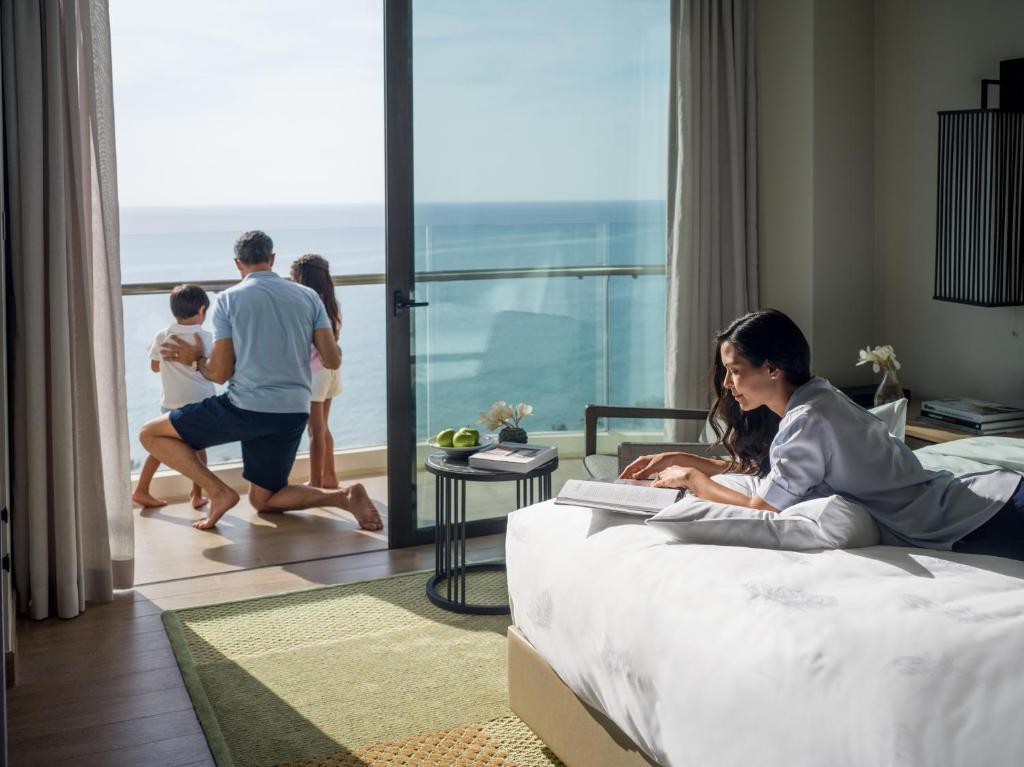 Intercontinental Phu Quoc Long Beach Resort