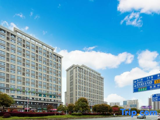 Longyu Mountain Retreat Homestay (Zhangjiajie Tianmenshan Cableway)