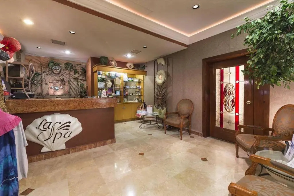 Hotel photo 14