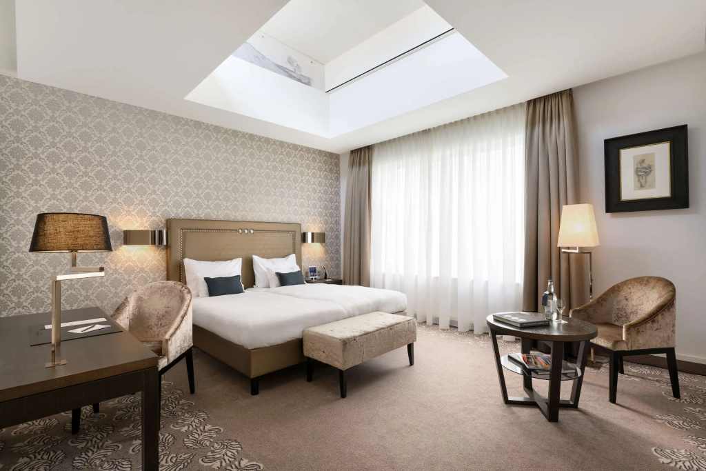Executive Double room (full double bed)