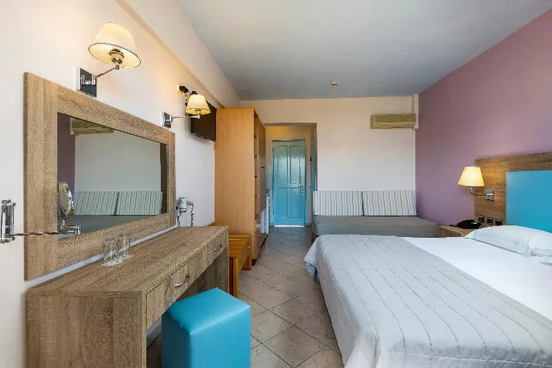 Standard Double room with balcony and with sea view (full double bed)