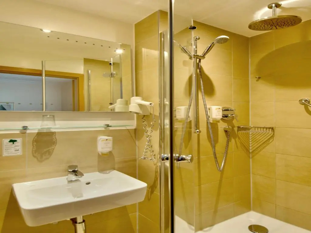 Hotel Kriemhild am Hirschgarten - Chambres