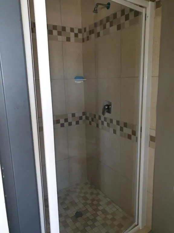 Deluxe Double Suite (full double bed)