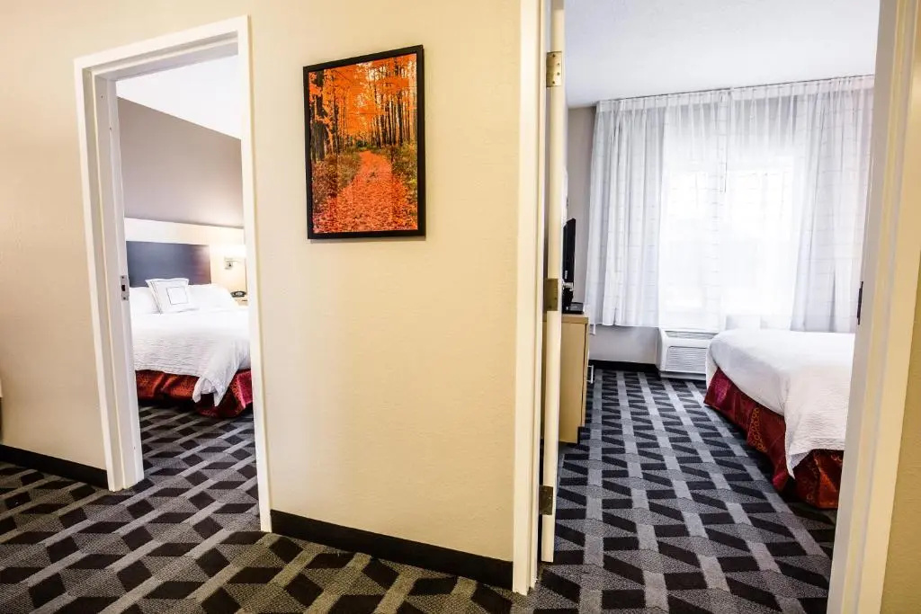 TownePlace Suites by Marriott Gilford - Chambres