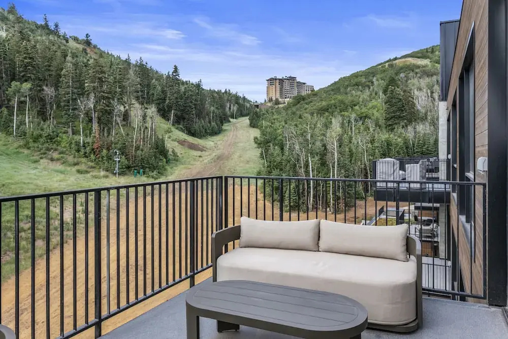 2505 Founders Place - Three Bedroom Deluxe 3 Condo