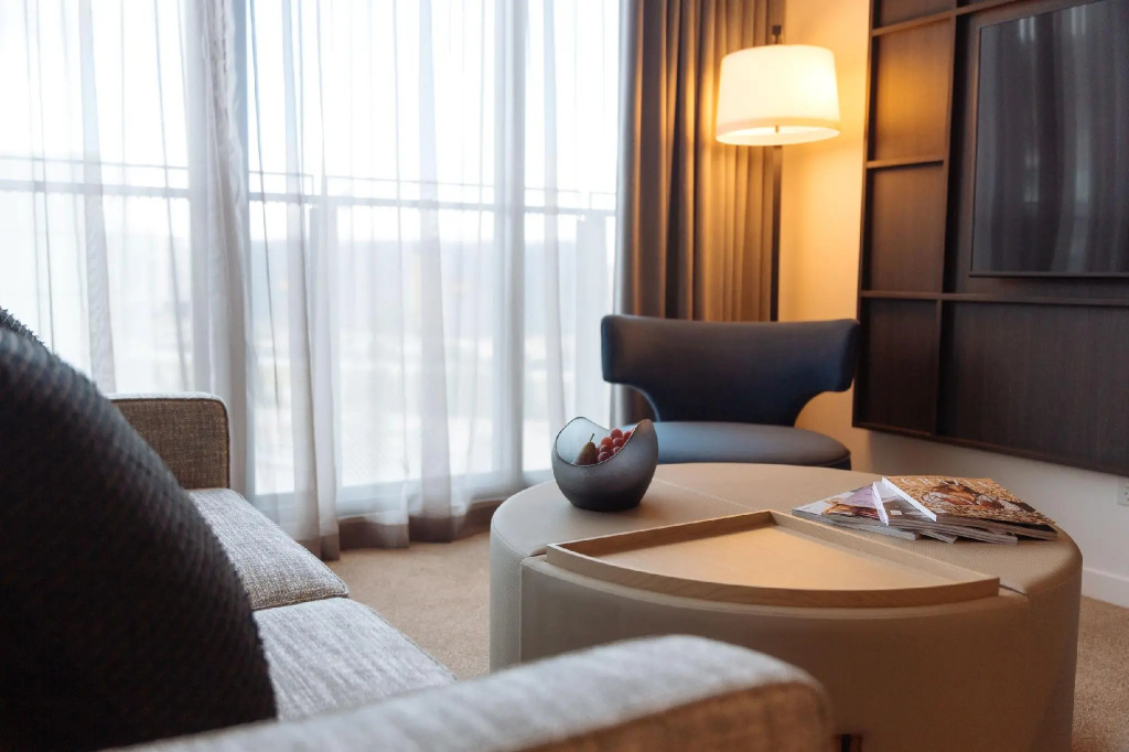 1 Bedroom Suite
