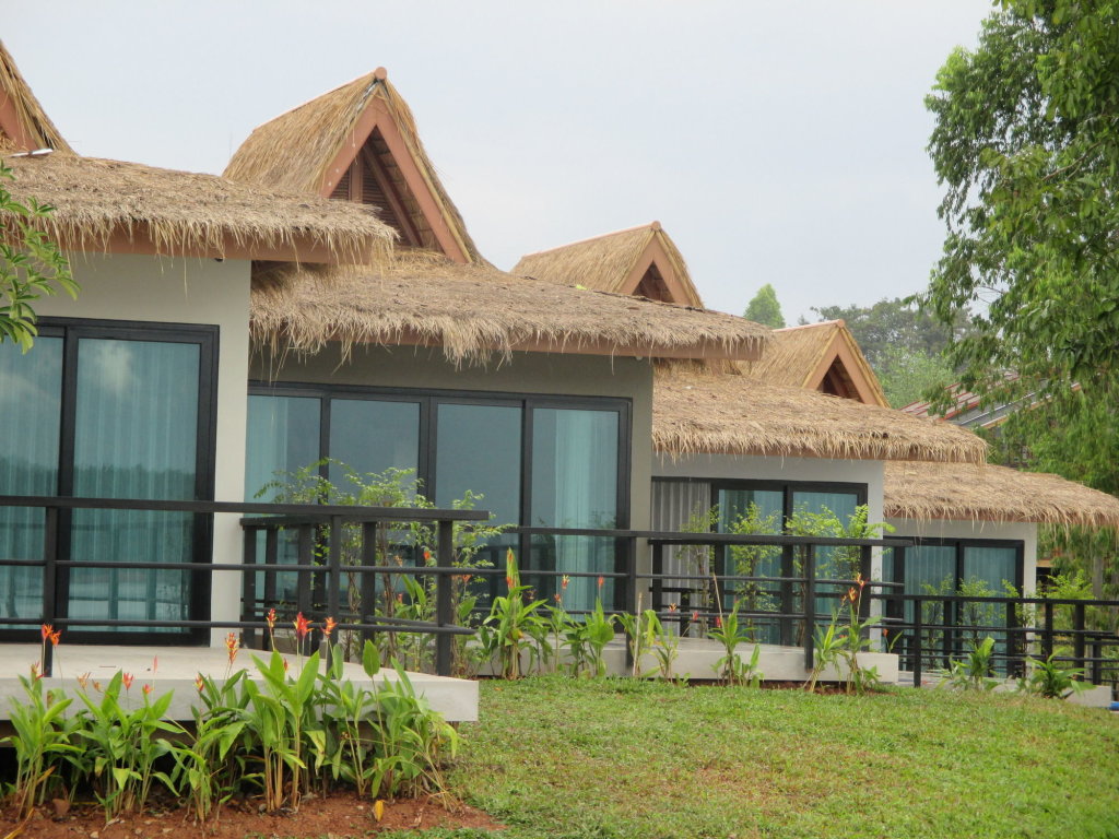 Sanctuary Nam Ngum Beach Resort image